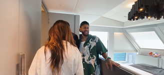 Bruna Biancardi mostrou os detalhes do novo iate de Neymar Jr. em seu vlog.